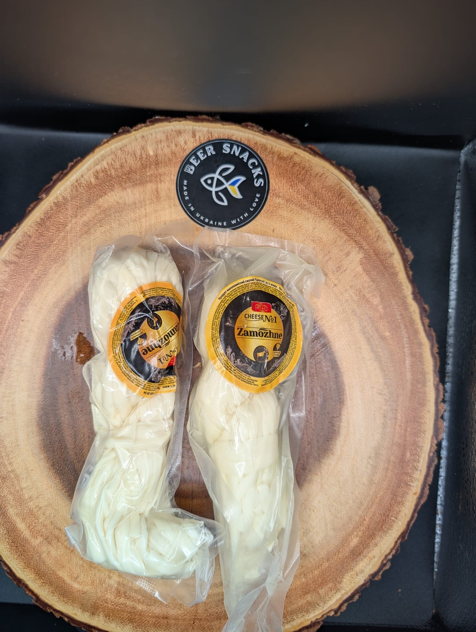 Косичка сулугуни — фото Beer Snacks.